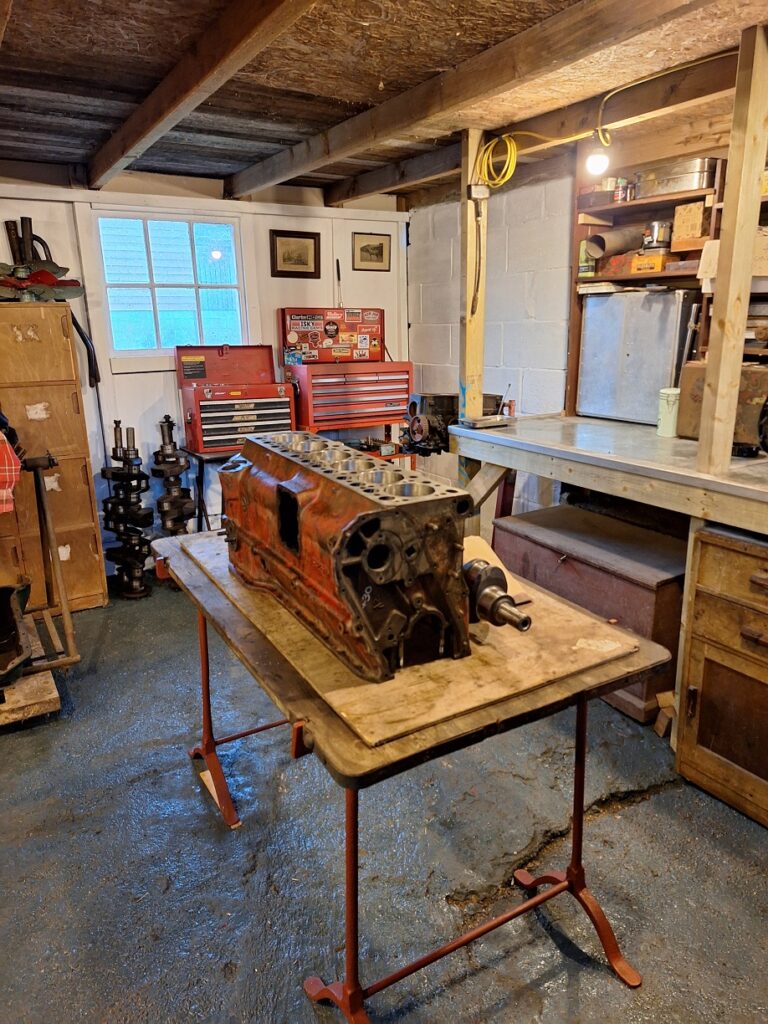 Engine on the table to be built