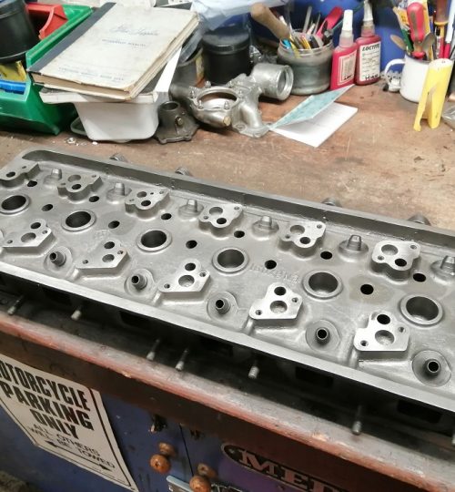 Cylinder head cleaned