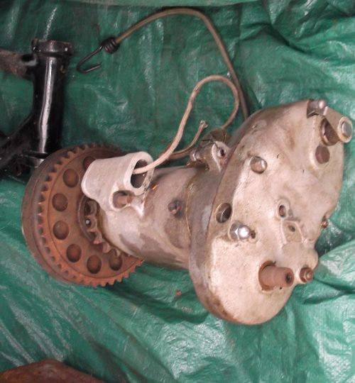 Gear box and clutch